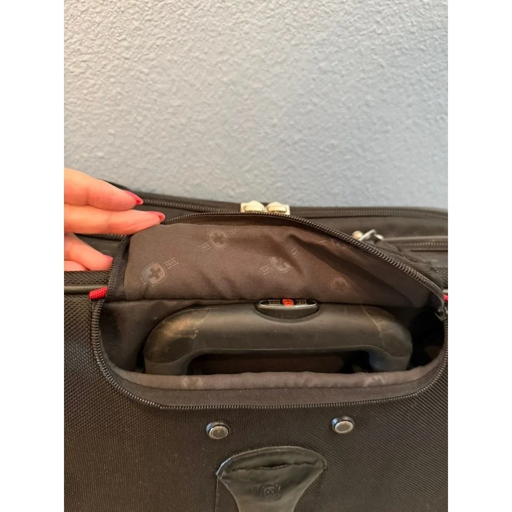 SwissGear rolling laptop